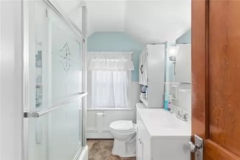 Bath - 101 Chapmans Ave, Warwick, RI 02886 photo 2 of 2