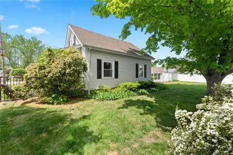 Exterior - 101 Chapmans Ave, Warwick, RI 02886 photo 6 of 13