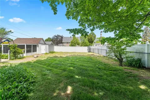 Exterior - 101 Chapmans Ave, Warwick, RI 02886 photo 7 of 13