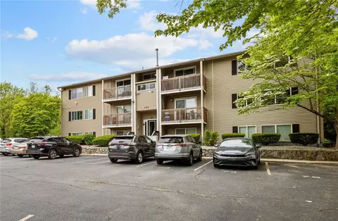 133 Fordson Ave #9, Cranston, RI 02910