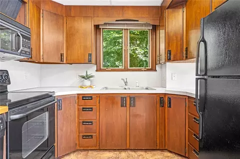 29 Munro Ave, Warren, RI 02885 photo 17