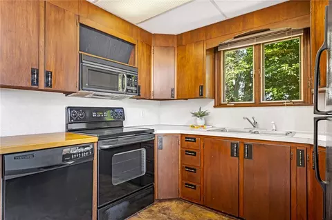 29 Munro Ave, Warren, RI 02885 photo 18
