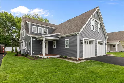 20 Anchor Way #5, Newport, RI 02840