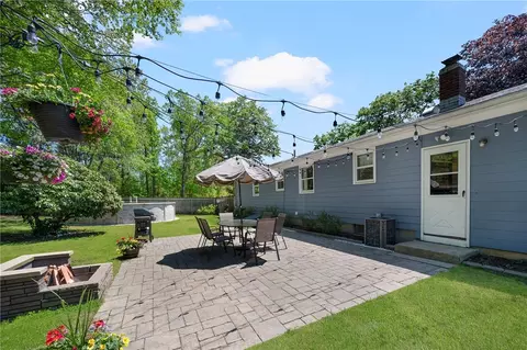 Exterior - 30 Grassmere St, Warwick, RI 02889 photo 5 of 8