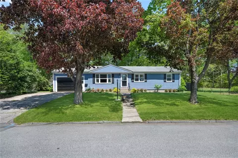 Exterior - 30 Grassmere St, Warwick, RI 02889 photo 2 of 8