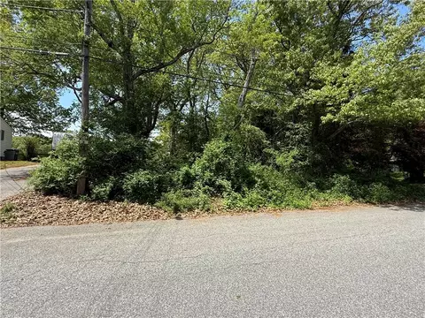 0 Capron Farm Dr, Warwick, RI 02886