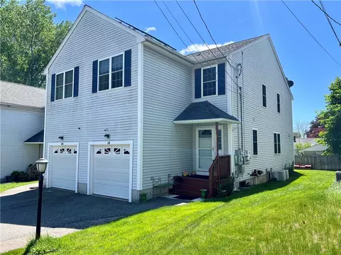 18 Lisi Ln, Providence, RI 02904