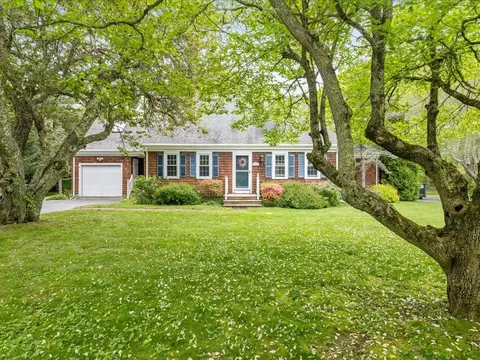 49 Fort Ninigret Rd, Charlestown, RI 02813