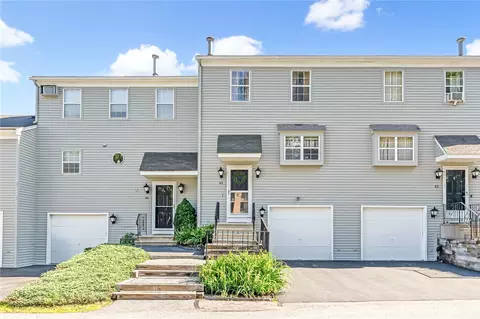 565 Quaker Ln #43, West Warwick, RI 02893