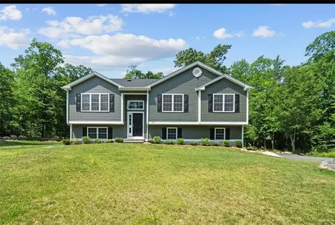 291 Ledge Rd, Coventry, RI 02816