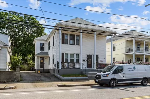 501 Benefit St, Pawtucket, RI 02861