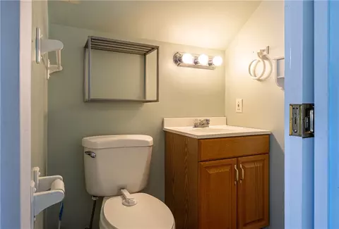 Bath - 99 Fairfield Ave, Woonsocket, RI 02895 photo 1 of 3