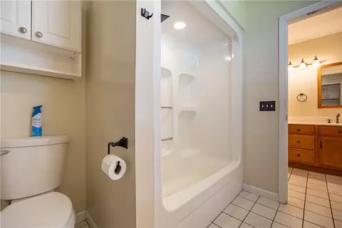 Bath - 99 Fairfield Ave, Woonsocket, RI 02895 photo 2 of 3