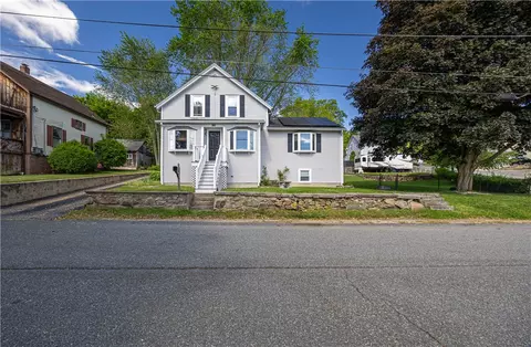 99 Fairfield Ave, Woonsocket, RI 02895