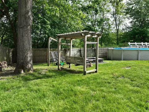 370 Ring Ave, Warwick, RI 02888 photo 39