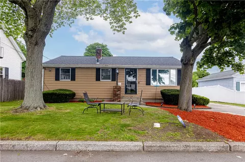 71 Julian St, Pawtucket, RI 02861