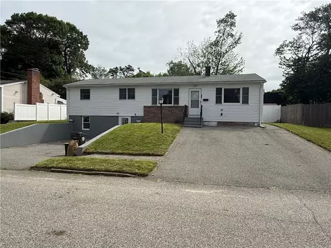 158 Woodland Ave, Cranston, RI 02920