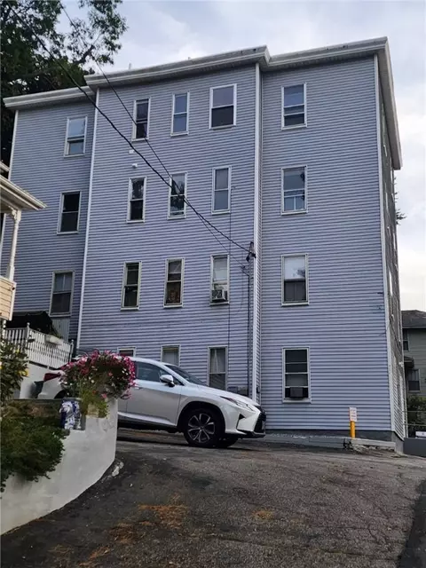45 Ross St, Woonsocket, RI 02895