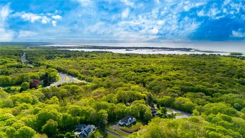 View/Area - 3 Piezzo Dr, Westerly, RI 02891 photo 3 of 4