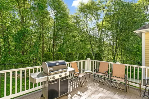 Exterior - 3 Piezzo Dr, Westerly, RI 02891 photo 5 of 6