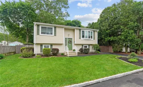 52 Eddy St, North Providence, RI 02911
