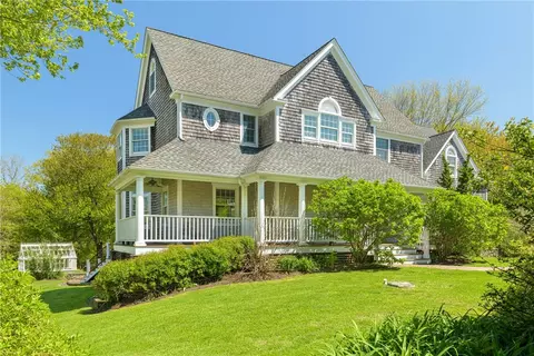 38 Westwind Dr, Jamestown, RI 02835