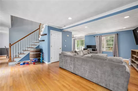 3 Walker Ln, Coventry, RI 02816 photo 7