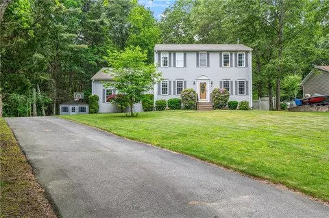 3 Walker Ln, Coventry, RI 02816 photo 2