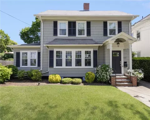 163 Oak Hill Ave, Pawtucket, RI 02860
