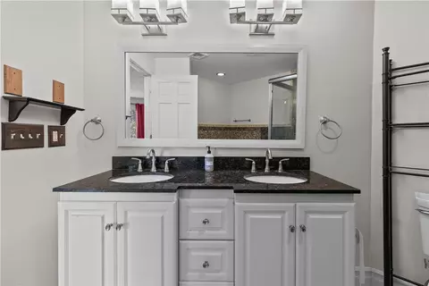 446 Paddock Ln, Bristol, RI 02809 photo 15