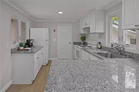 Kitchen - 120 Aspinet Dr, Warwick, RI 02888 photo 3 of 3