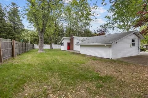 Exterior - 120 Aspinet Dr, Warwick, RI 02888 photo 3 of 5