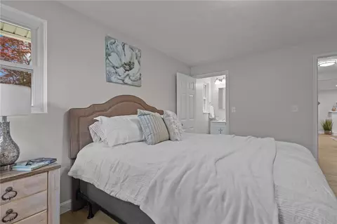 Bedroom - 120 Aspinet Dr, Warwick, RI 02888 photo 3 of 6