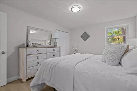 Bedroom - 120 Aspinet Dr, Warwick, RI 02888 photo 4 of 6
