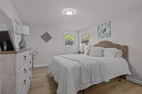 Bedroom - 120 Aspinet Dr, Warwick, RI 02888 photo 1 of 6