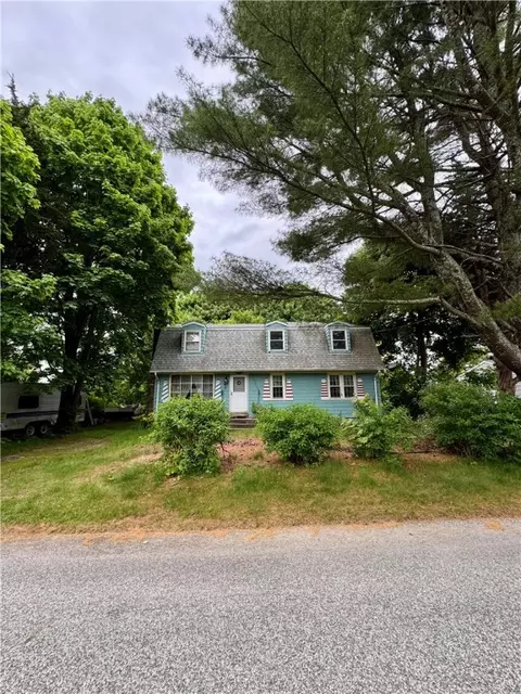 74 Cedar Rd, Charlestown, RI 02813