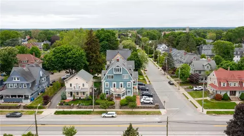 1291 Narragansett Blvd #6, Cranston, RI 02905