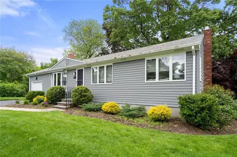 45 Landon Rd, Warwick, RI 02888