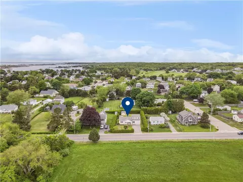 86 Weekapaug Rd, Westerly, RI 02891 photo 2
