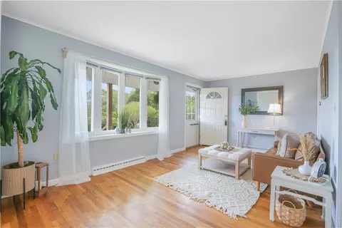 86 Weekapaug Rd, Westerly, RI 02891 photo 4