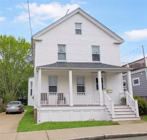 4 Atlantic St, Newport, RI 02840