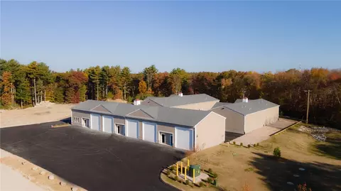 597 S County Trl #102, Exeter, RI 02822