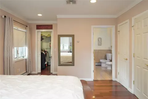 Bedroom - 290 View Ave, Cranston, RI 02920 photo 2 of 4