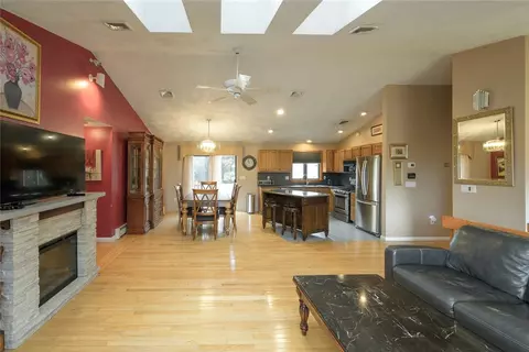 Other - 290 View Ave, Cranston, RI 02920 photo 1 of 4