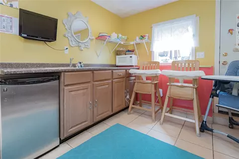 Kitchen - 290 View Ave, Cranston, RI 02920 photo 1 of 1
