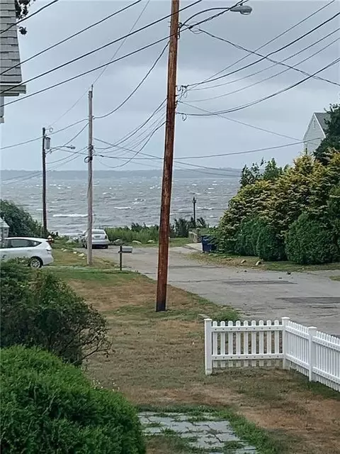 00 Grove Ave, Warwick, RI 02889