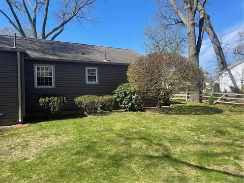 Exterior - 80 Frontier Rd, Warwick, RI 02889 photo 3 of 7