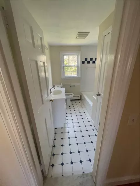 Entry Way - 80 Frontier Rd, Warwick, RI 02889 photo 2 of 2