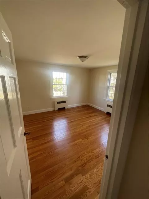 Bedroom - 80 Frontier Rd, Warwick, RI 02889 photo 2 of 3