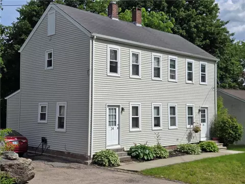 34 Boyle Ave, Cumberland, RI 02864